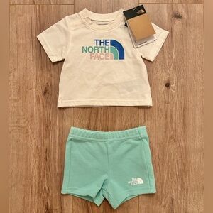 NEW! The North Face Infant Set